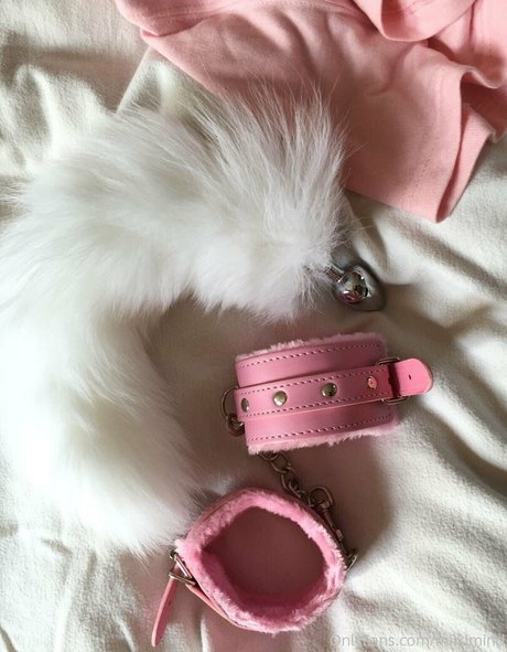 Milkimind nude actress img