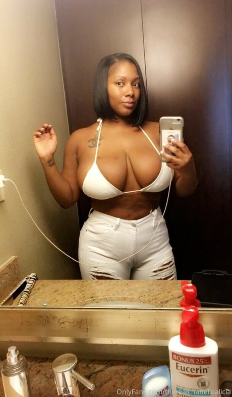 therealchanellealicia star nude pictures
