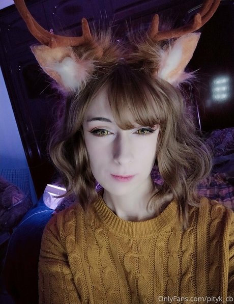 pityk cb naked actress archive