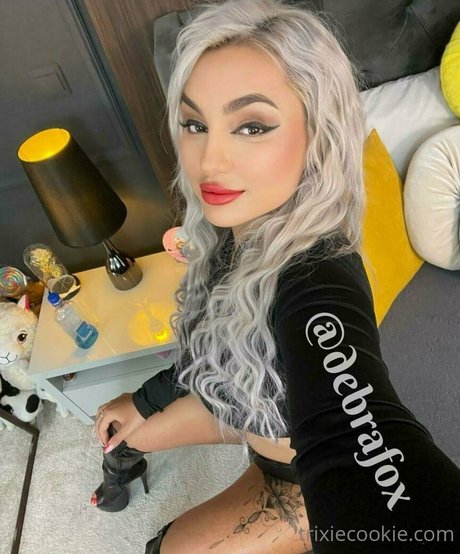 trixiecookiefree pretty pornstar pictures