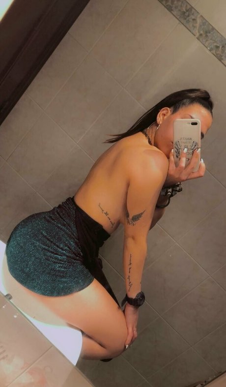 umi isabella pornstar naked photos