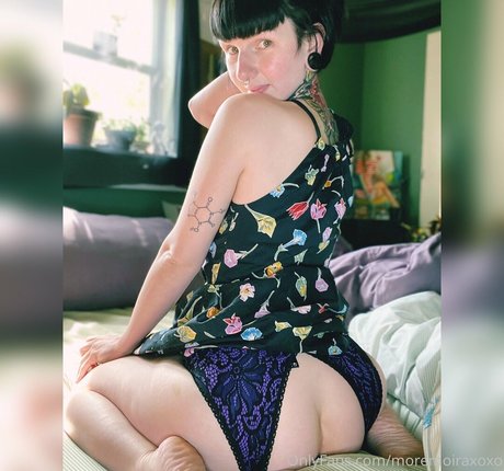 moremoiraxoxo star sexy images