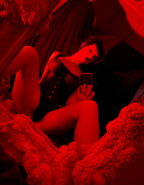 moremoiraxoxo model nudes img