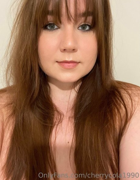 Cherrycola1990 model sexy img