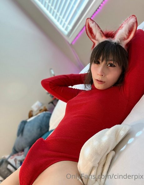 cinderpix naked actress img