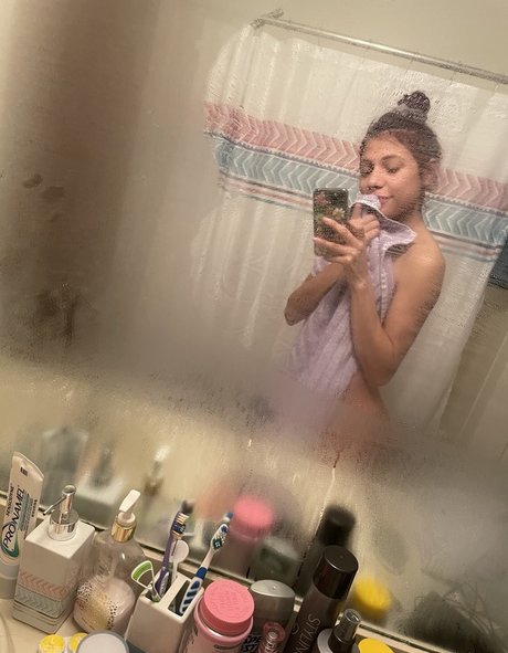 Vanbrooke pornstar erotic image