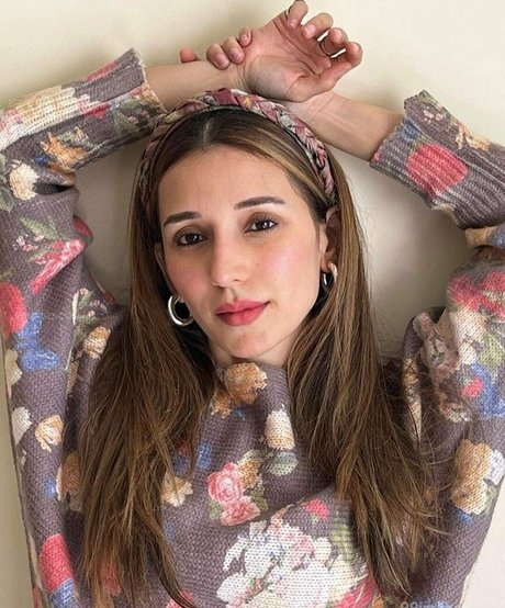 Heli Daruwala sex pornstar picture