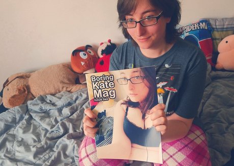 boringkatestore hot star photo