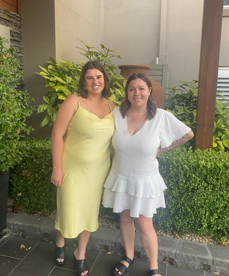 Mirra R high quality model photo