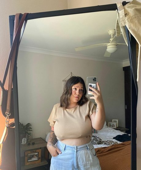 Mirra R sexy star gallery