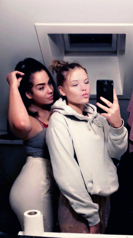 elidaav model beautiful archive