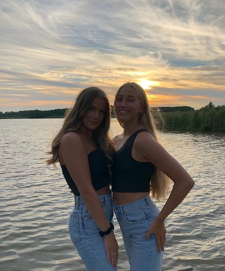 Juliette Bossu star perfect pics