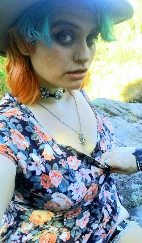 nurseinahearse star nude images