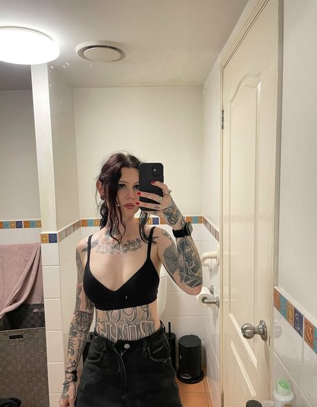 ladyluciferfree naked star photos