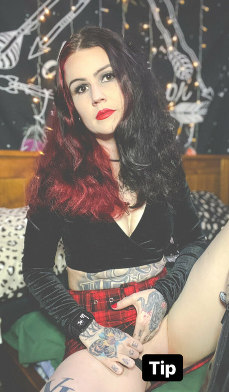 ladyluciferfree profile pic