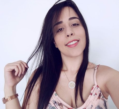 millenecarolina model nice picture