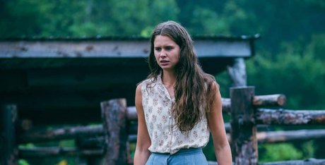 Avery Konrad free star image