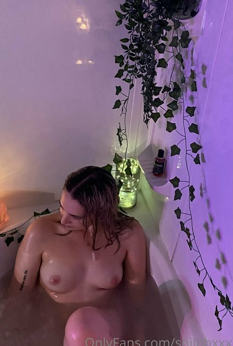 shilohxxx exclusive pornstar image