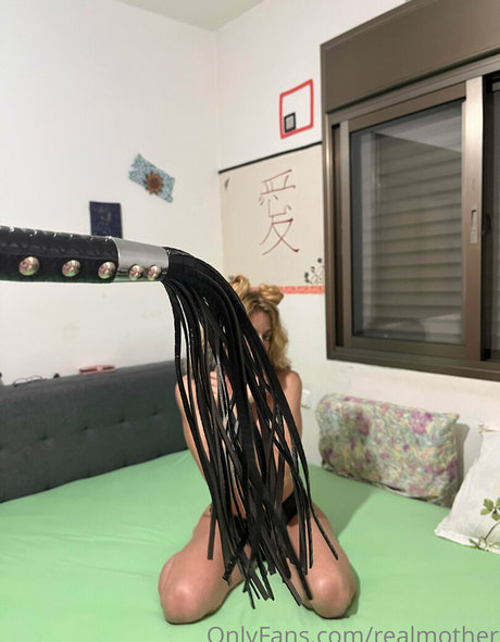 onlmomy star top images