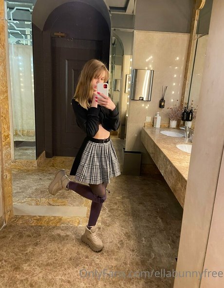 thebunnygirlxxx free model photo