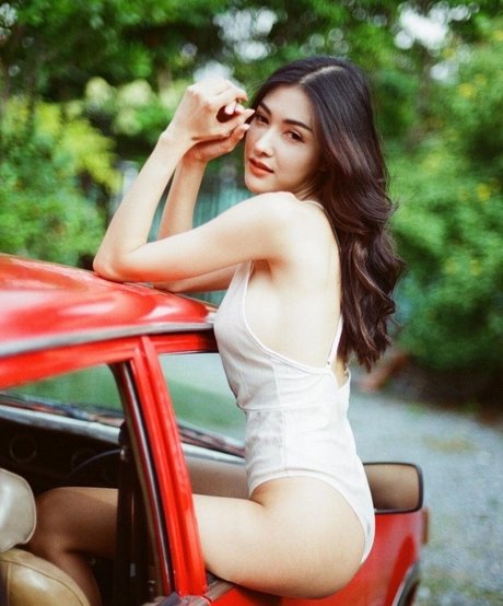 BunnyMutmai art star pic