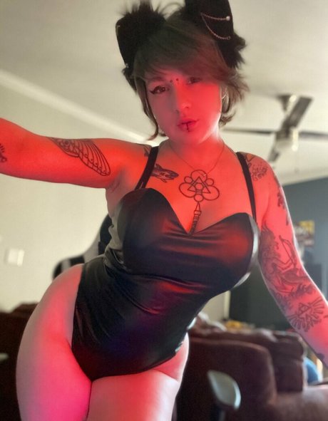 hammerheadneko model pretty picture