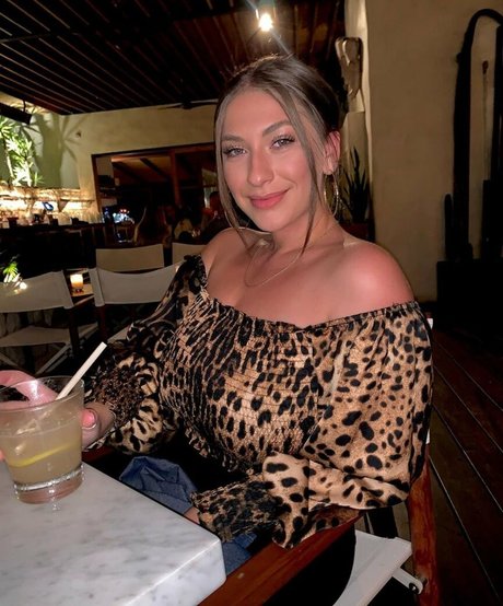 Nikki Kay star adult photo