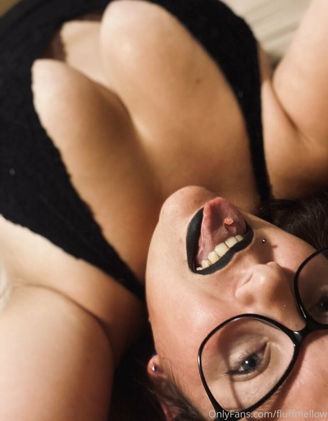 fluffmellow pornstar beautiful image