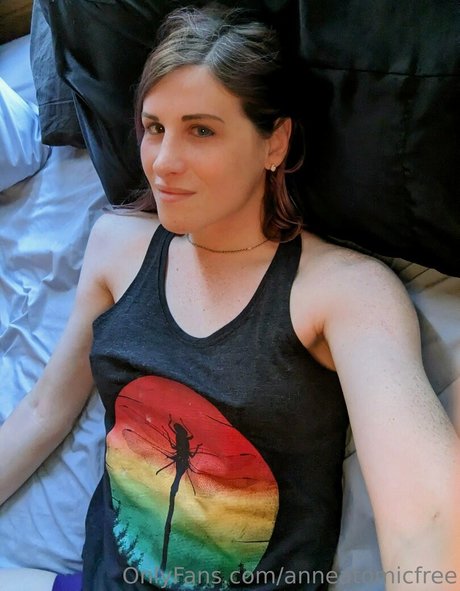 anneatomicfree adult model photo