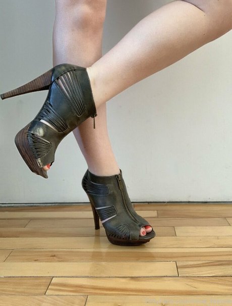 nixie feetsie nudes pornstar pics