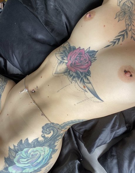 joymontana star nudes img