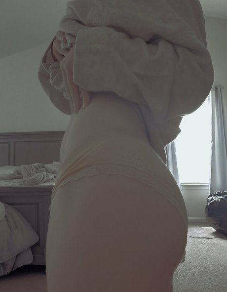 embitss naked star pictures