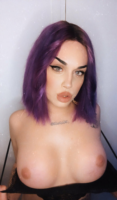 thequeen oficial star nudes photos