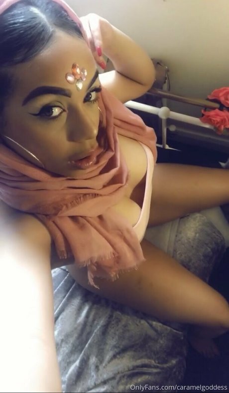 Madison Khan star nude archive