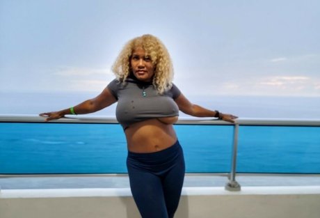 Mango Maddy star hot img