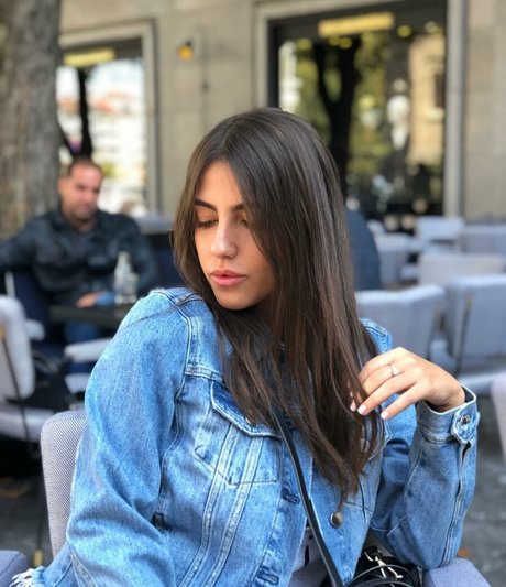 Meshi Malka star sex photo