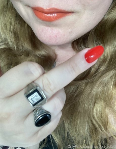 theapplejacked sexy actress photos