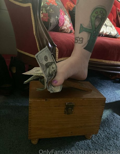 theapplejacked nice actress photos