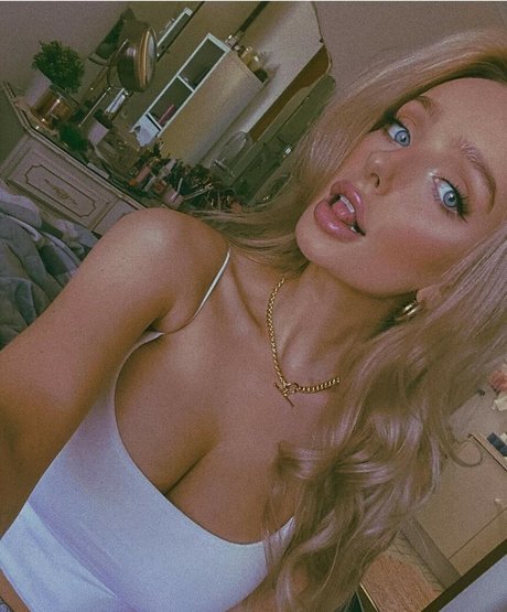 kyrarayne star nice photo