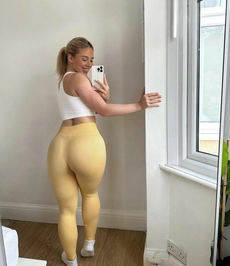 hughesyfit xxx actress photo