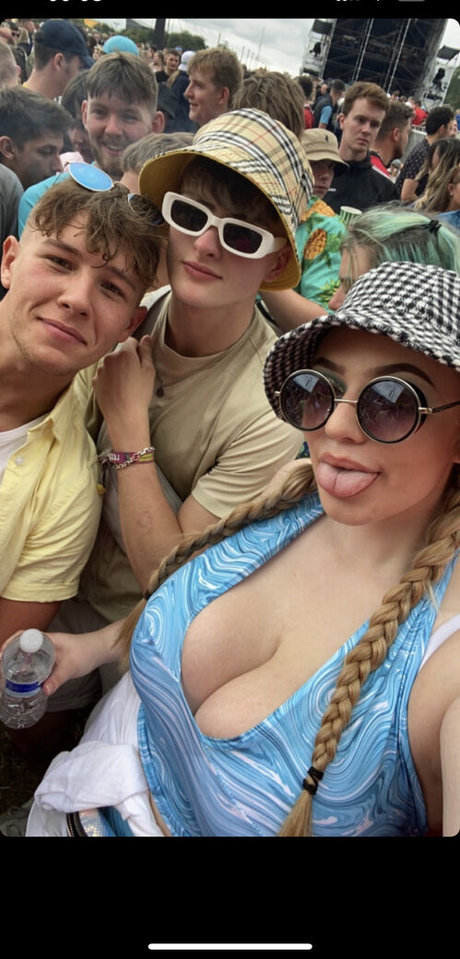 Hollie H profile pic