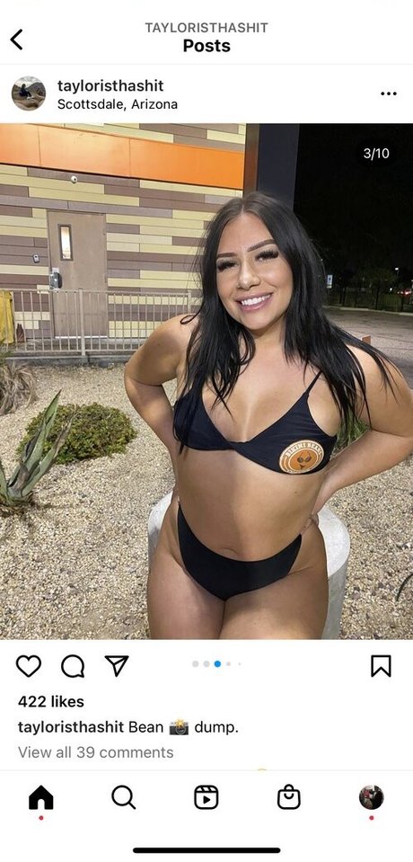 bigbootytayyyy naked model pics