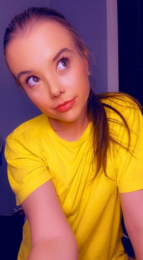 cutelilrosesfree star nude photos