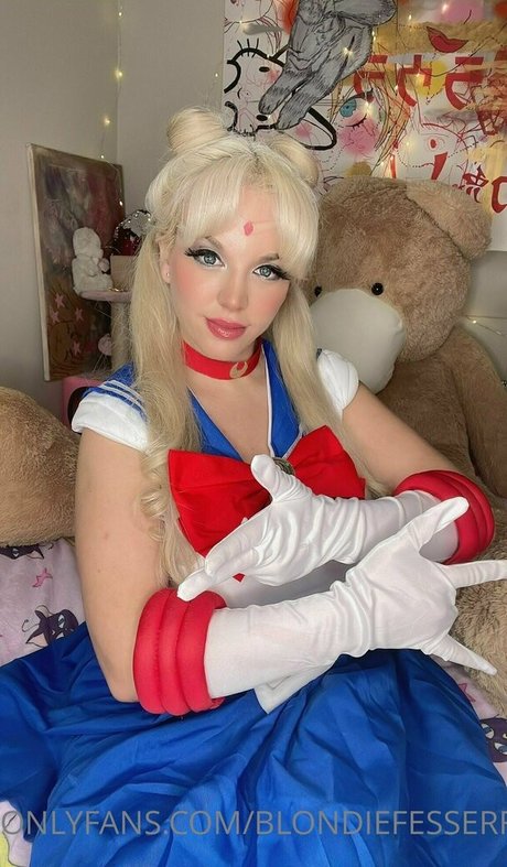 blondiefesserfree star photo