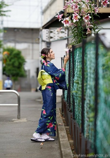 gh05t girl top star galleries