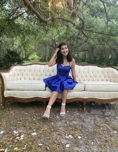 Lilslutlaceyyy sexy star photos