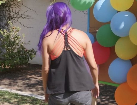 Mari Takahashi model erotic pic