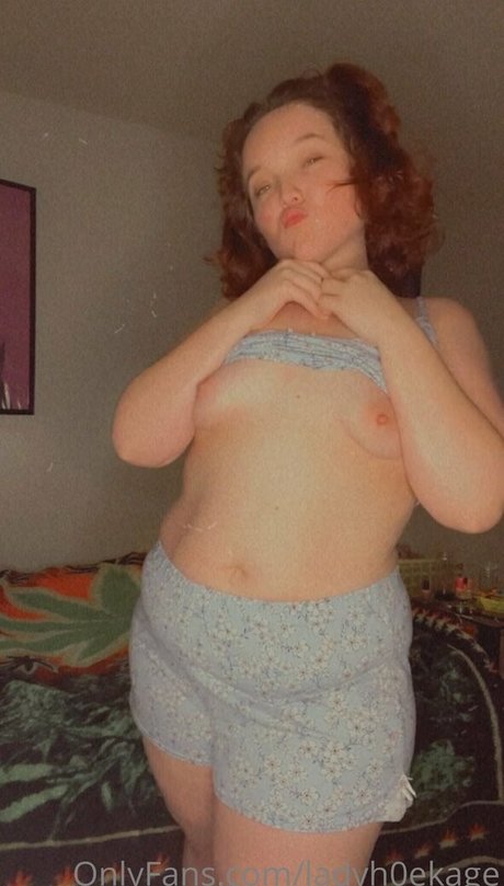 ladyh0ekage star naked image