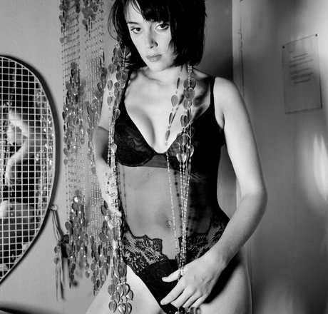 Keeley Hawes high quality model photos