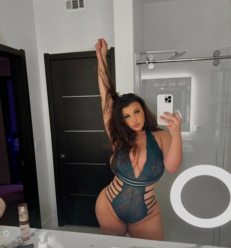 nightlynessa pornographic model galleries